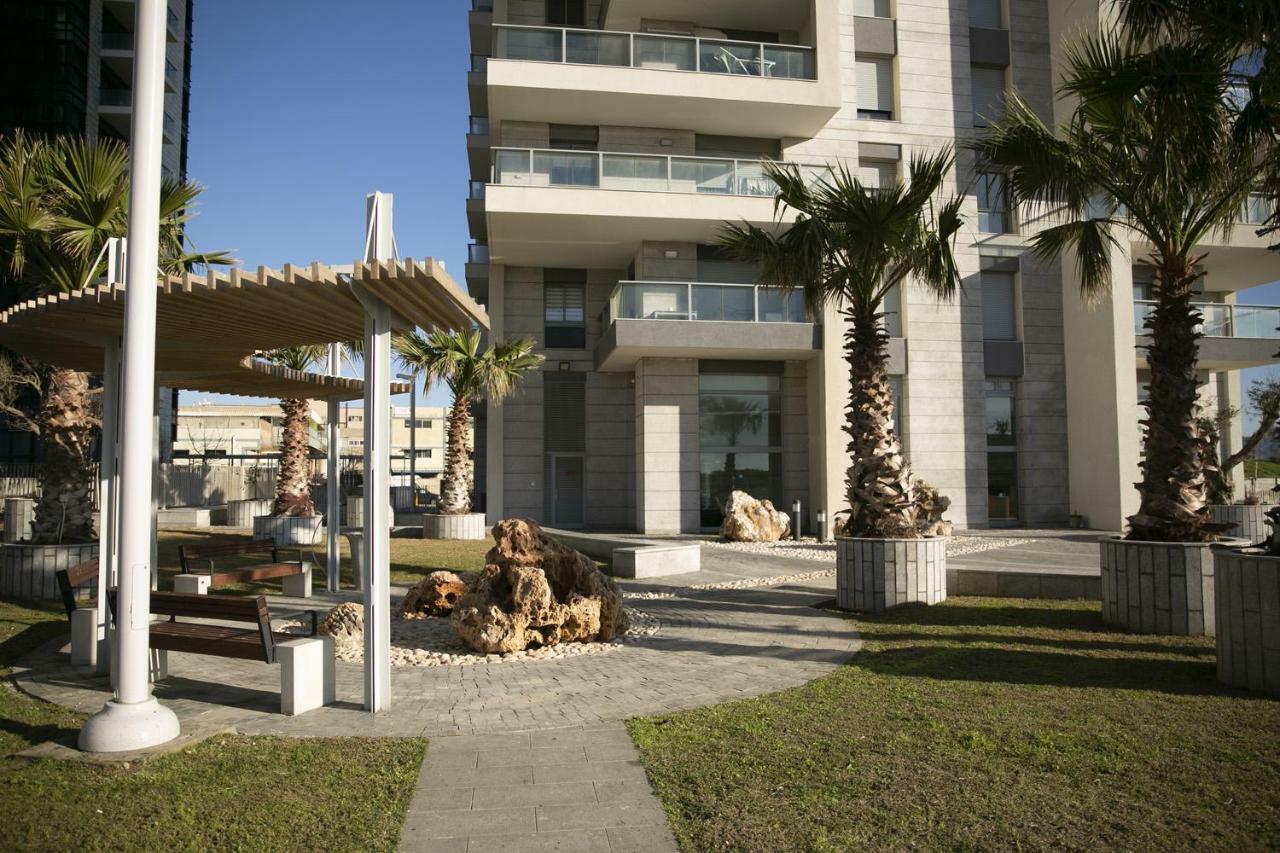 35Th Floor 4 Rooms On The Sea Bat Yam Exterior photo